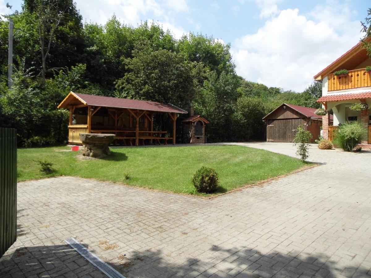 Gergely-Haz, A Volt Peteri Dezsas Vendeghaz Villa Sajoszentpeter Exterior photo